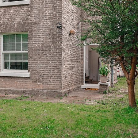 Hampton Court Cottage Exterior foto